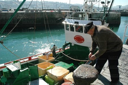 08RT0046-Puerto de San Sebastián, Gipuzkoa, Euskadi