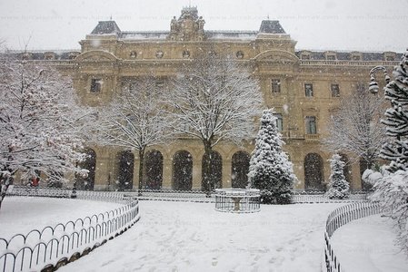 09JHJ_0045-Nieve en la Plaza de Gipuzkoa, San Sebastian, Gipuzko