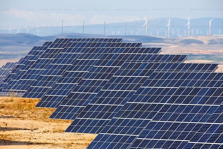 09PXE_1067-Paneles solares, Energía fotovoltaica, Huerta solar.