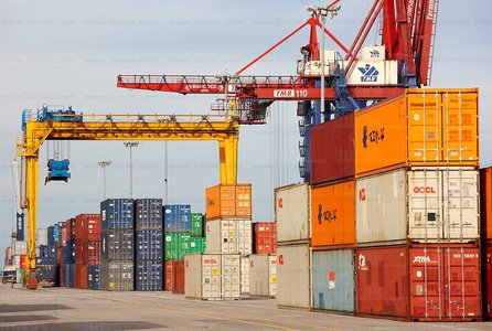 09PXE_171-Terminal de carga. Contenedores. Gruas. Colores. Puert