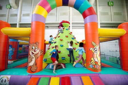 09PXE_543-Hinchables. Ficoba, Irún, Gipuzkoa, Euskadi