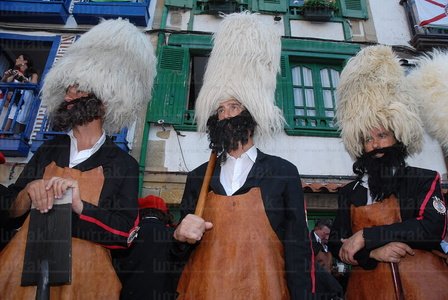 09RT_0079-Alarde de Hondarribia. Gipuzkoa, Euskadi