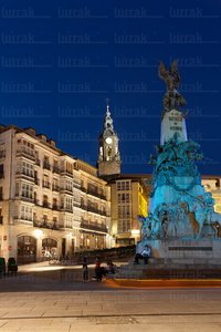 011FJG_0110-Plaza de La Virgen Blanca. Vitoria, Alava, Euskadi