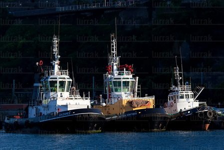 011FJG_0135-Prácticos del puerto. portugalete, Bizkaia, Euskadi