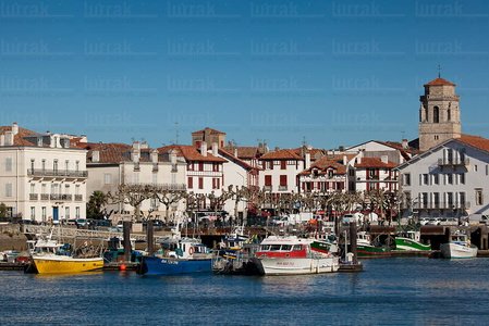011FJG_0189-Puerto de San Juan de Luz, Lapurdi, Francia