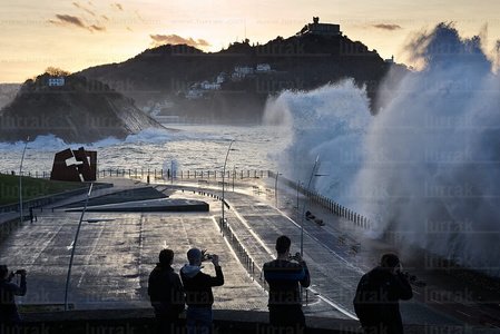 013MDR_0003-Temporal de Mar, San Sebastián, Gipuzkoa, Euskadi