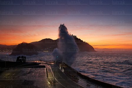 013MDR_0007-Temporal de Mar, San Sebastián, Gipuzkoa, Euskadi