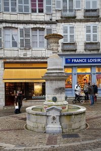 013PXE_0475-Plaza Pasteur. Bayona, Lapurdi, Francia