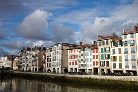 013PXE_0484-Río Nive. Petite Bayonne. Bayona, Lapurdi, Francia