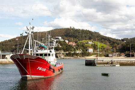 09515-Barcos-De-Pesca-Lekeitio-Bizkaia-Euskadi
