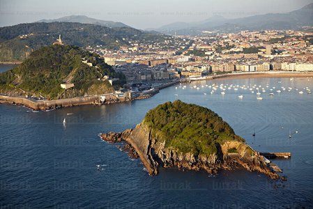 09678-Aérea-Bahía-La-Concha-San-Sebastián-Gipuzkoa-Euskadi