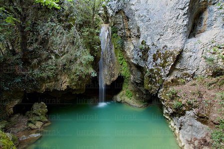 09886-Cascada de Aguaque. Río Sabando. Antoñana, Alava, Euskad