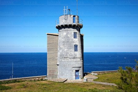 09927-Faro-Viejo-Cabo-Matxitxako-Bermeo-Bizkaia-Euskadi