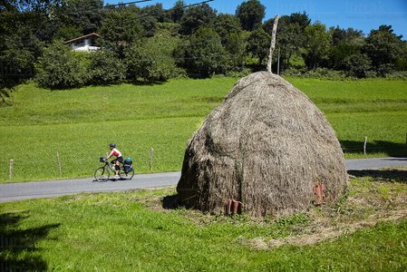 09983-Peregrino-Bici-Meta-Orio-Gipuzkoa-Euskadi