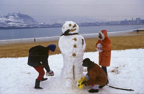 00003-Muñeco de nieve, Playa de Ondarreta. San Sebastian, Gipuz