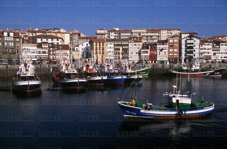 00182-Chipironera-Puerto-Lekeitio