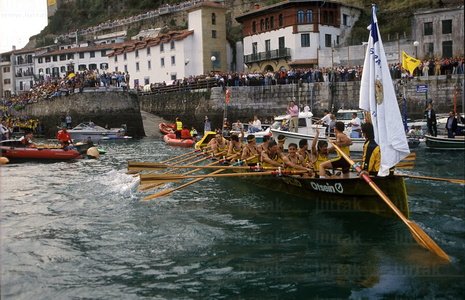 00732-Bandera-Regatas-Puerto-San-Sebastian-Euskadi