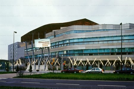 10069-Fachada-Palacio-Euskaduna-Bilbao-Euskadi