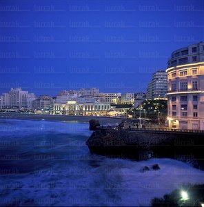 10091-Anochece-Playa-Biarritz-Lapurdi