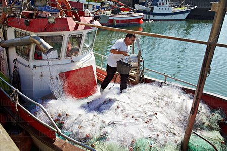 10175-Pescador-Puerto-Santurtzi-Bizkaia-Euskadi