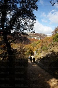 10489-Camino-Nacedero-Urederra-Navarra