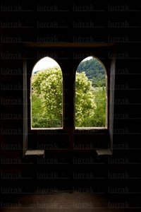 10584-Ventanas-Museo-Mitología-Vasca-Mungia-Bizkaia-Euskadi