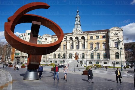 10757-Escultura-Oteiza-Ayuntamiento-Bilbao-Bizkaia-Euskadi