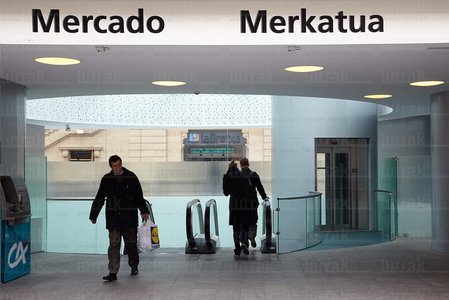 10841-Entrada-Plaza-Bretxa-San-Sebastián-Gipuzkoa-Euskadi