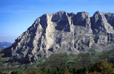 01279-Alluitz-Sierra-Urkiola-Bizkaia-Euskadi