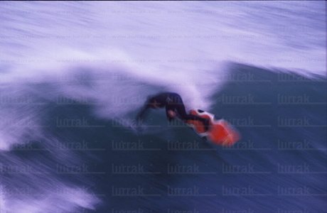 01824-Surfista-Movimiento-San-Sebastian-Gipuzkoa-Euskadi