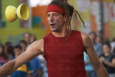 02307-Saltimbanqui-Callejero-Bilbao-Bizkaia-Euskadi