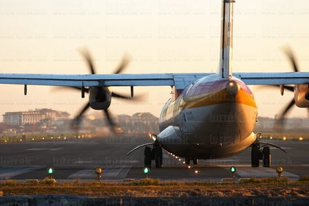 02615-Avión-Aeropuerto-San-Seabstián-Gipzukoa-Euskadi