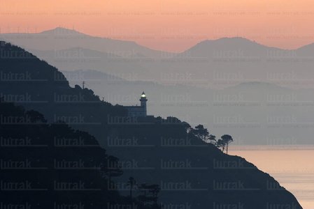 02769-Atardecer-Faro-Igeldo-San-Sebastián-Gipuzkoa-Euskadi