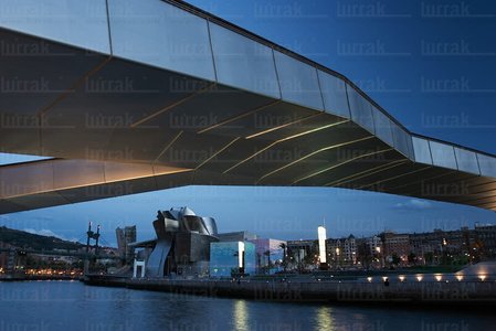 02773-Pasarela-Guggenheim-Bilbao-Bizkaia-Euskadi