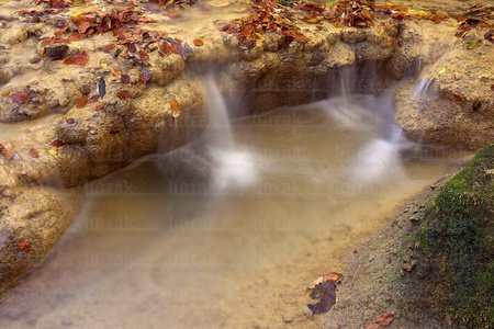 02776-Rio-Udederra-Otoño-Bakedano-Navarra