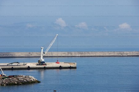 03581-Grúa-Superpuerto-Zierbena-Bizkaia-Eskadi