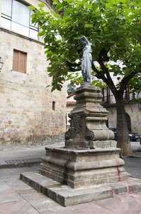 03816-Fuente-Paza-Primero-Mayo-Oñati-Gipuzkoa-Euskadi