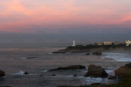 03996-Atardecer-Faro-Biarritz-Lapurdi-Francia