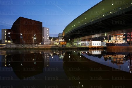 04086-Puente-Palacio-Euskalduna-Bilbao-Bizkaia-Euskadi