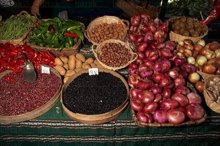 04128-Cebollas-Alubias-Feria-Gernika-Bizkaia-Euskadi