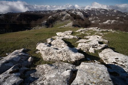 04566-Rocas-Kársticas-Itxina-Bizkaia-Euskadi