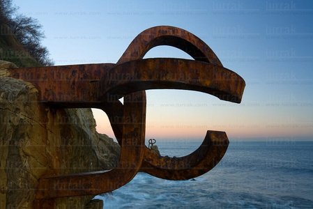 04642-Peine del Viento. San Sebastián Gipuzkoa Euskadi