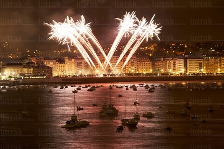 04921-Fuegos-Artificiales-San-Sebastián-Gipuzkoa-Euskadi
