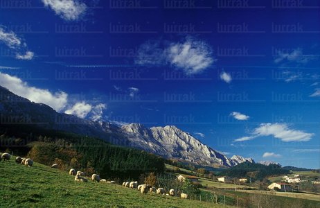 05182-Parque Natural de Urkiola, Bizkaia, Euskadi
