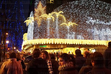 06101-Iluminación navideña en el Corte Inglés en la Gran Vía