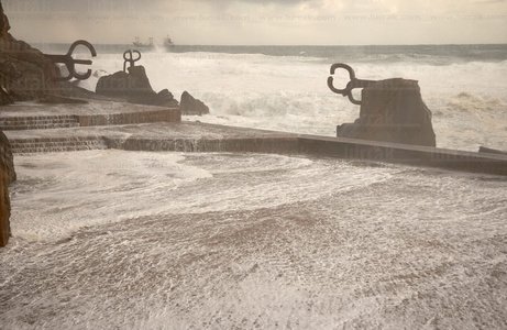 06241-Peine del Viento. San Sebastián, Gipuzkoa, Euskadi