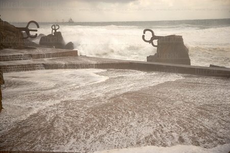 06242-Peine del Viento. San Sebastián, Gipuzkoa, Euskadi