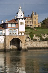 07583-Faro de Arriluce en Algorta.  Getxo, Bizkaia, Euskadi