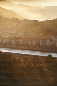 07957-Río Urola a su paso por Zumaia, GIpuzkoa, Euskadi