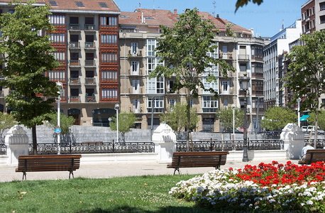 08203-Plaza  del Arenal. Bilbao, Bizkaia, Euskadi